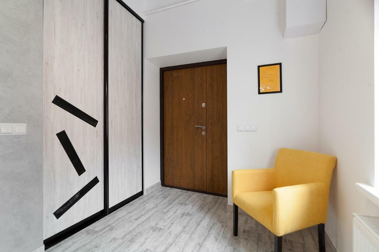 Leogrand Loft Apartments On Lychakivska 4 リヴィウ エクステリア 写真