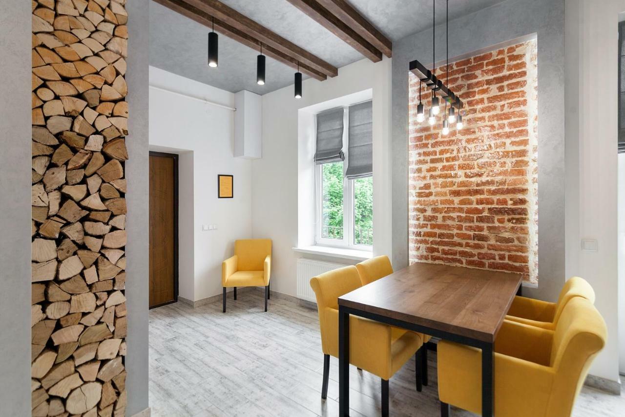 Leogrand Loft Apartments On Lychakivska 4 リヴィウ エクステリア 写真