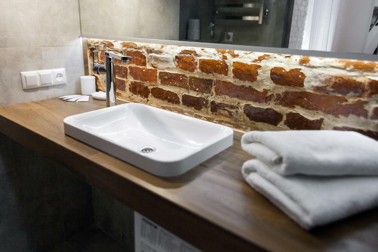Leogrand Loft Apartments On Lychakivska 4 リヴィウ エクステリア 写真